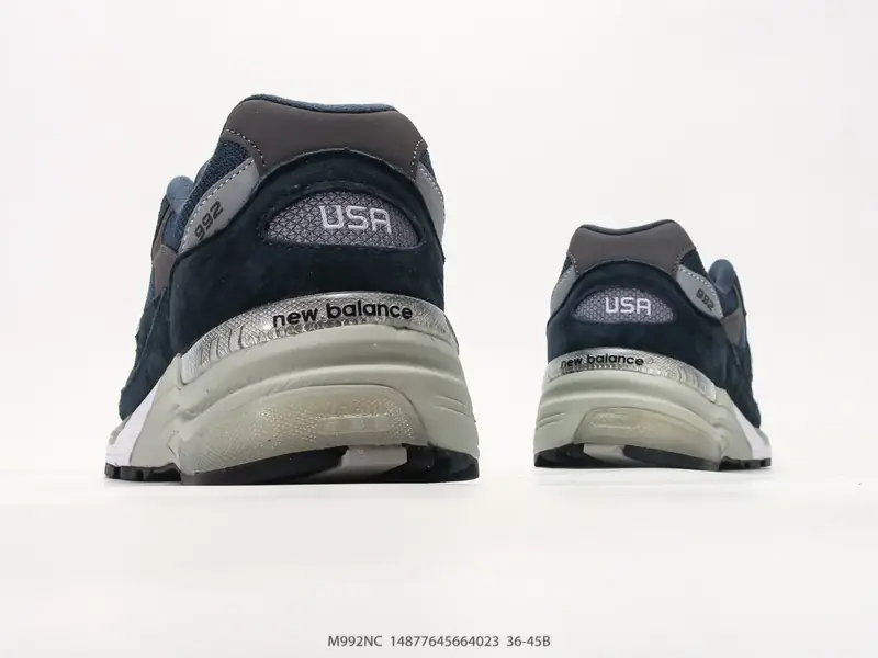 New Balance Chaussures de sport Rétro Polyvalent Classique M992NC #14877645664023